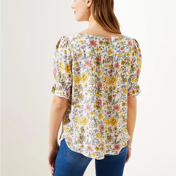 LOFT | Garden V-Neck Puff Sleeve Top - Picture 3 of 3